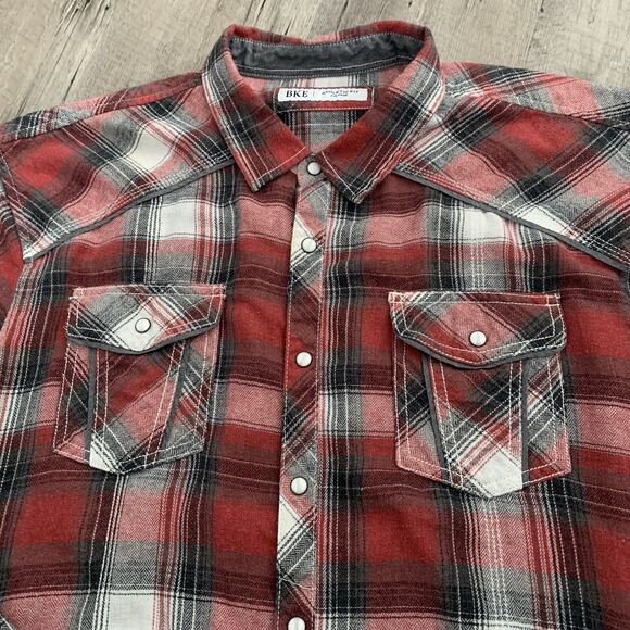 BKE Flannel Shirt Mens 2XL Pearl Snap Long Sleeve Athletic Fit Red Black Plaid - Picture 1 of 7
